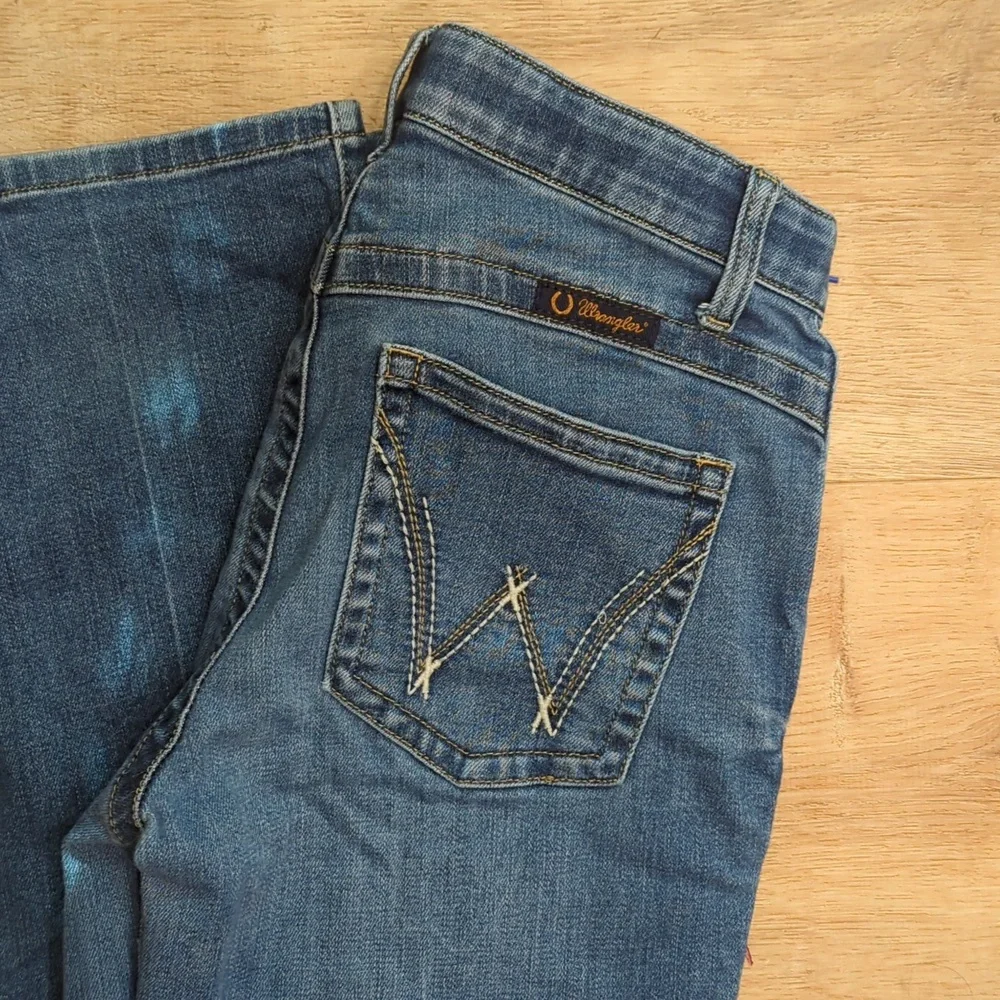 Wrangler Women's Bootcut Jeans - Picture 2 of 6